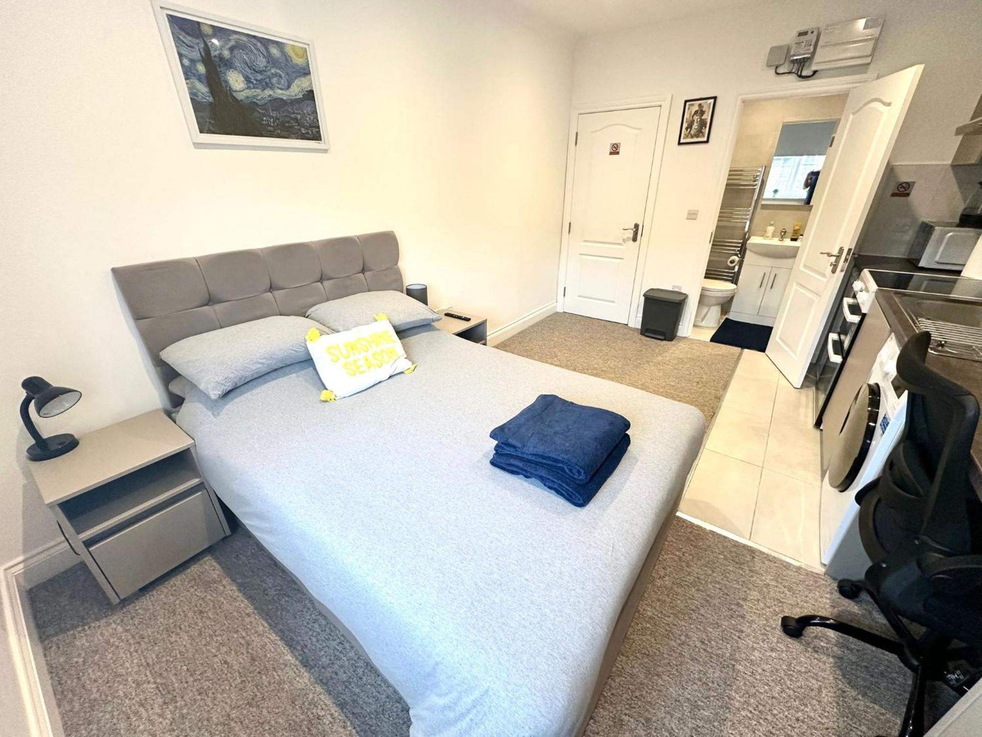Bright Modern, Private Apartment,15 Mins To Central London Hendon Exterior photo