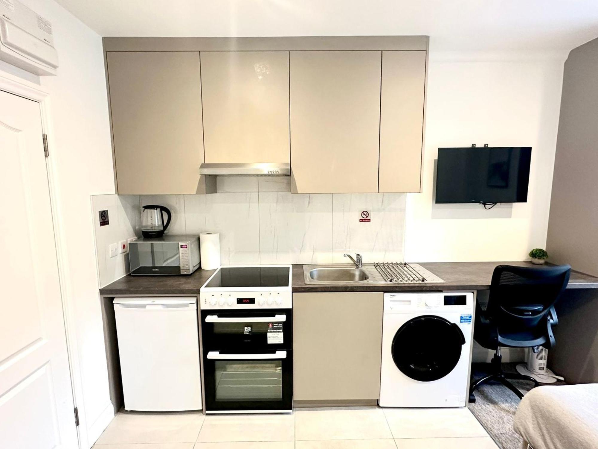 Bright Modern, Private Apartment,15 Mins To Central London Hendon Exterior photo